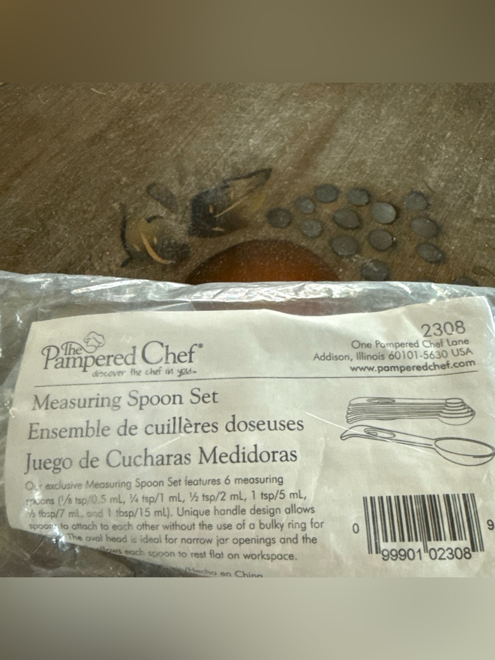 Pampered Chef Measuring Spoon Set in Clear Acrylic